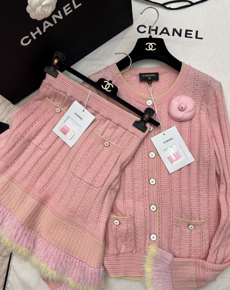 Костюм CHANEL