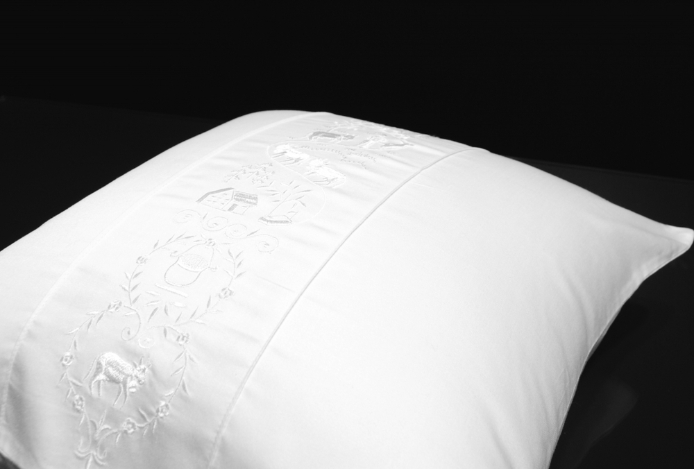 Наволочка 70х70 Christian Fischbacher Luxury Nights Alpaufzug 566 Швейцария