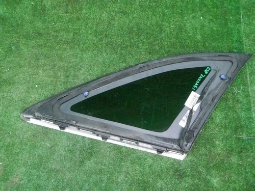 Форточка задняя левая Mercedes GLC X253 (15-22)