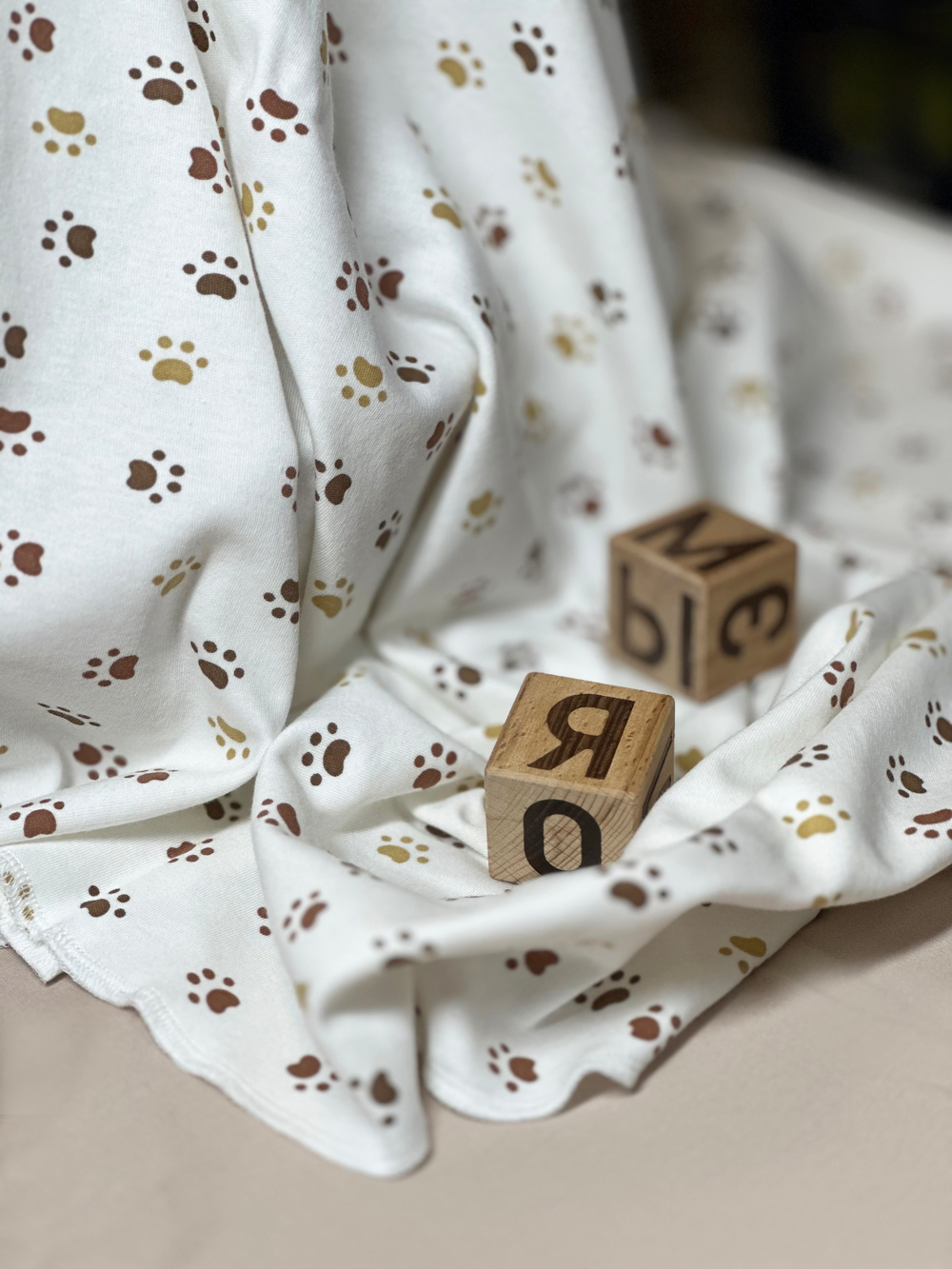 Пелёнка Разноцветные следы 85*130 RinaAmari