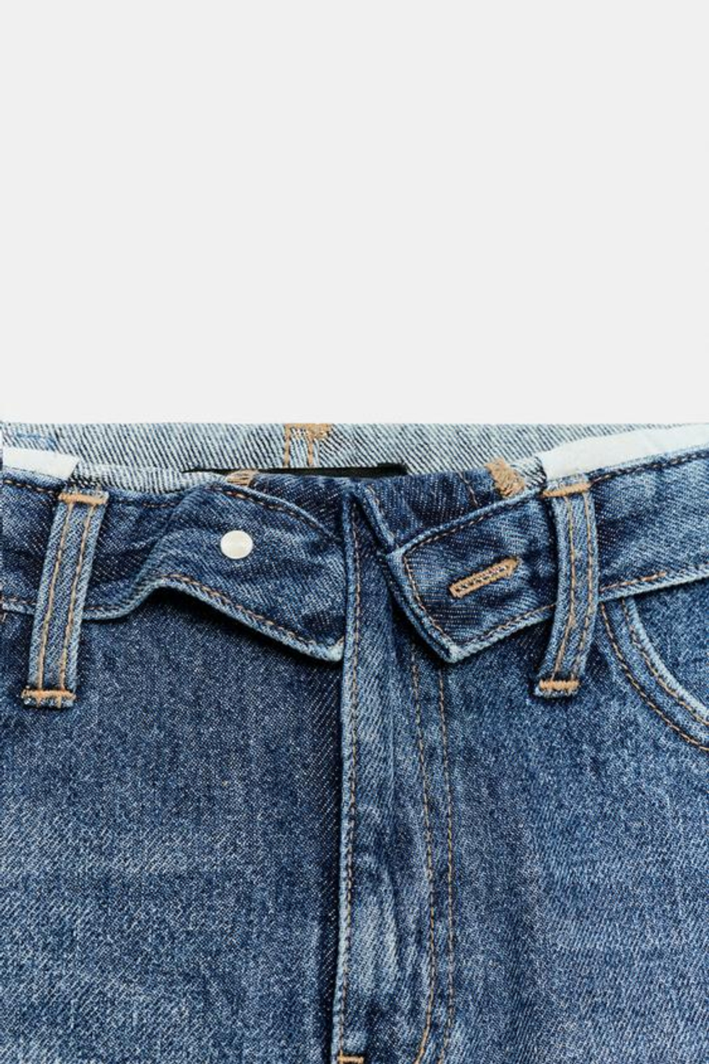 ZARA ШОРТЫ С НИЗКОЙ ПОСАДКОЙ И ОТВОРОТАМИ, ВЫЦВЕТШИЙ СИНИЙ