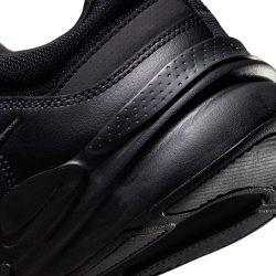 NIKE / Кроссовки