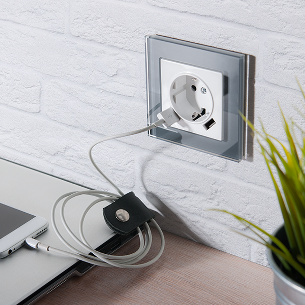 Рамка на 1 пост Favorit (серый,стекло)