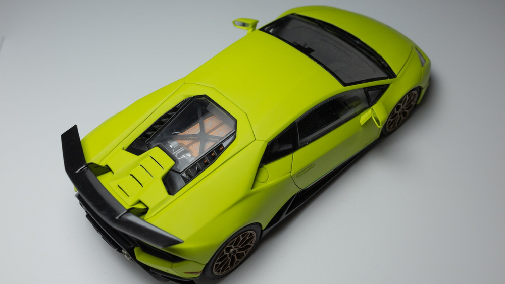 Краска лаковая HobbyLink Lamborghini Verde Shock HP-1102