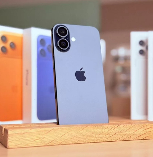 iPhone 16, 256 ГБ б/у
