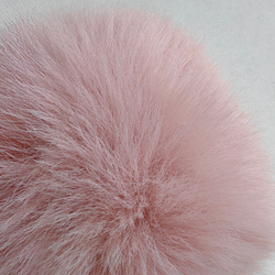 Помпон из искусственного меха "Пудровый" d=7 см