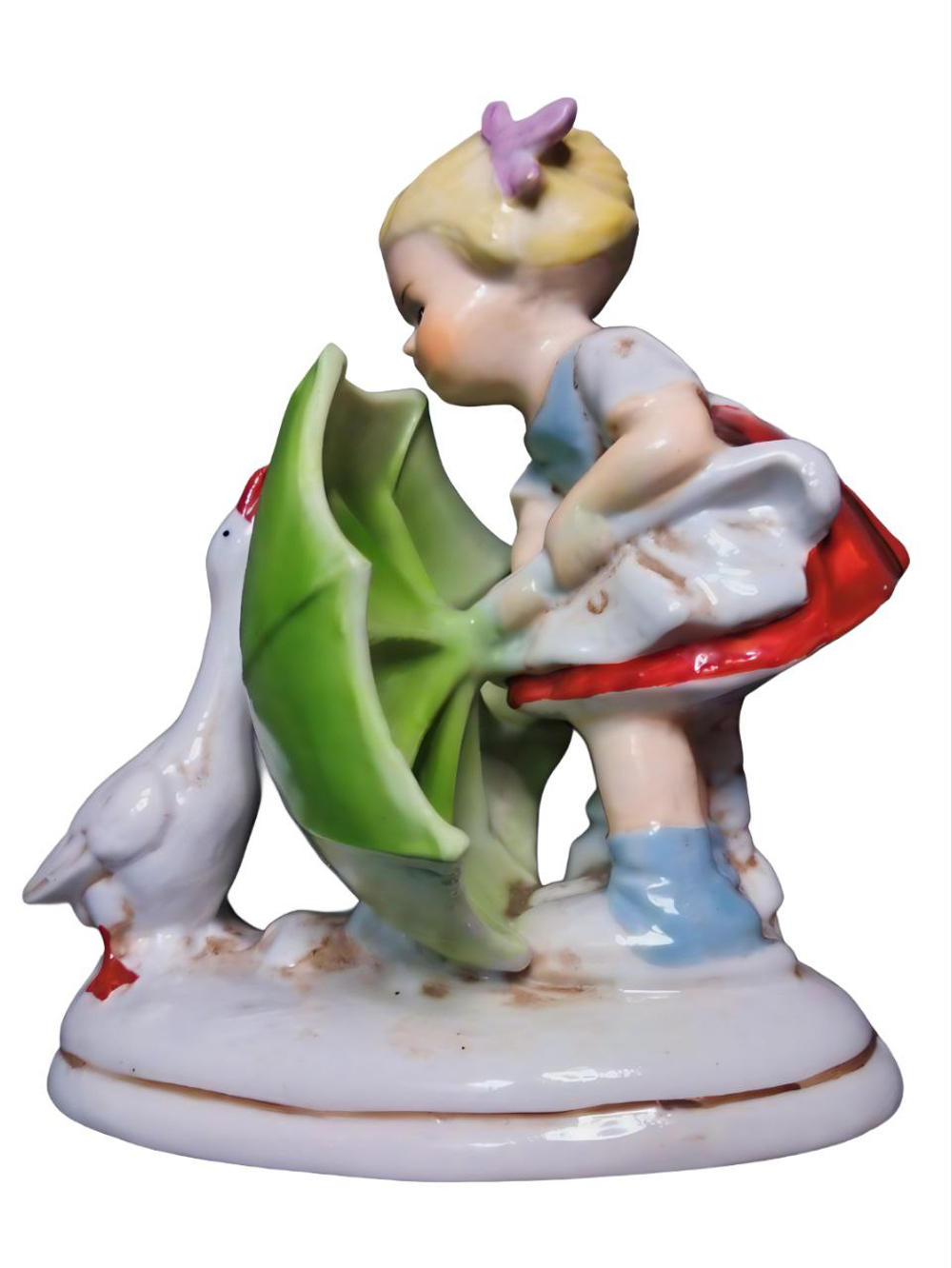 Статуэтка "Девочка с зонтиком и гусем" Lippelsdorf