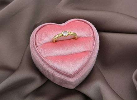 Кольцо "Сердце" с прозрачным кристаллом 5мм