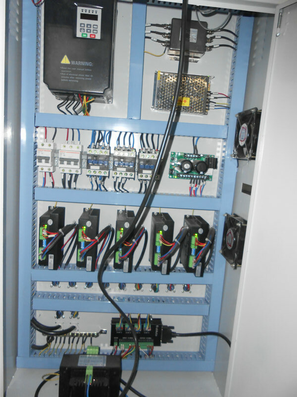 Фрезерно-гравировальный станок с ЧПУ WoodTec HR 1325