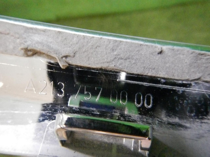 Молдинг крышки багажника Mercedes E W213 (2016-2021)