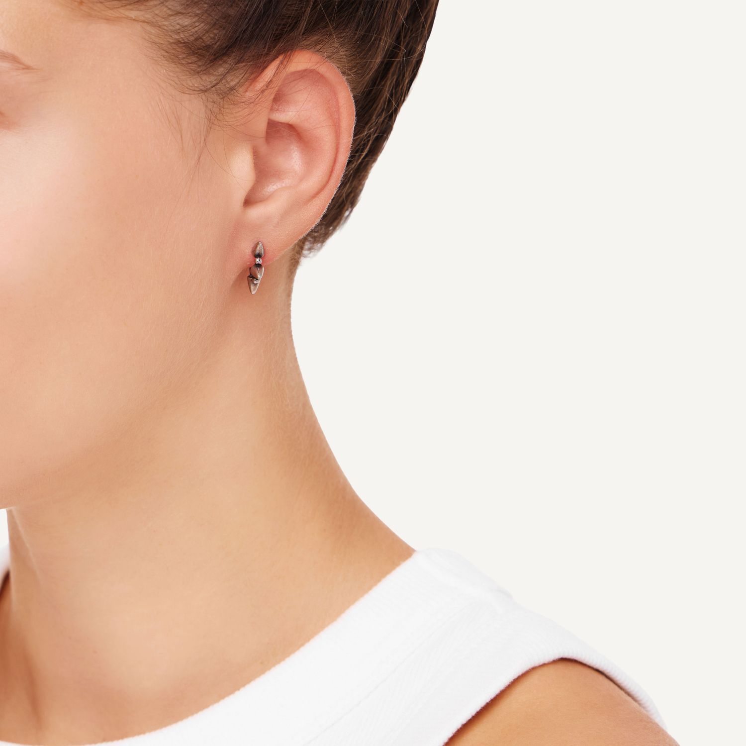 Серьги Thorn Hoops