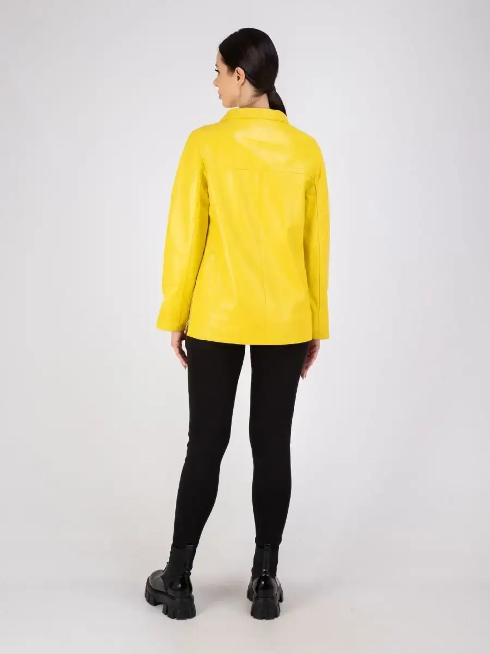 Кожаная куртка демисезонная косуха