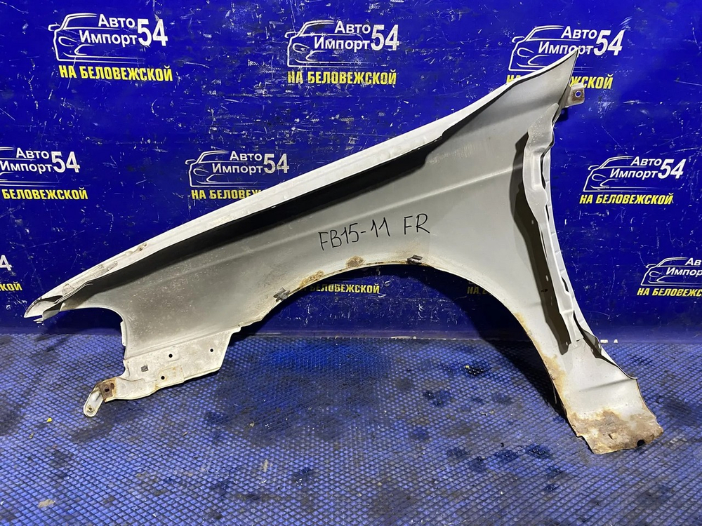 Крыло переднее правое NISSAN SUNNY 2000