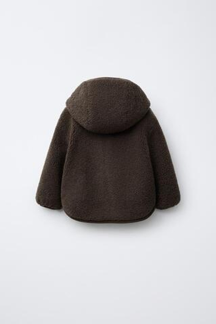 ZARA КУРТКА ИЗ ИСКУССТВЕННОЙ ОВЧИНЫ С КАПЮШОНОМ, ТЕМНО-КОРИЧНЕВЫЙ