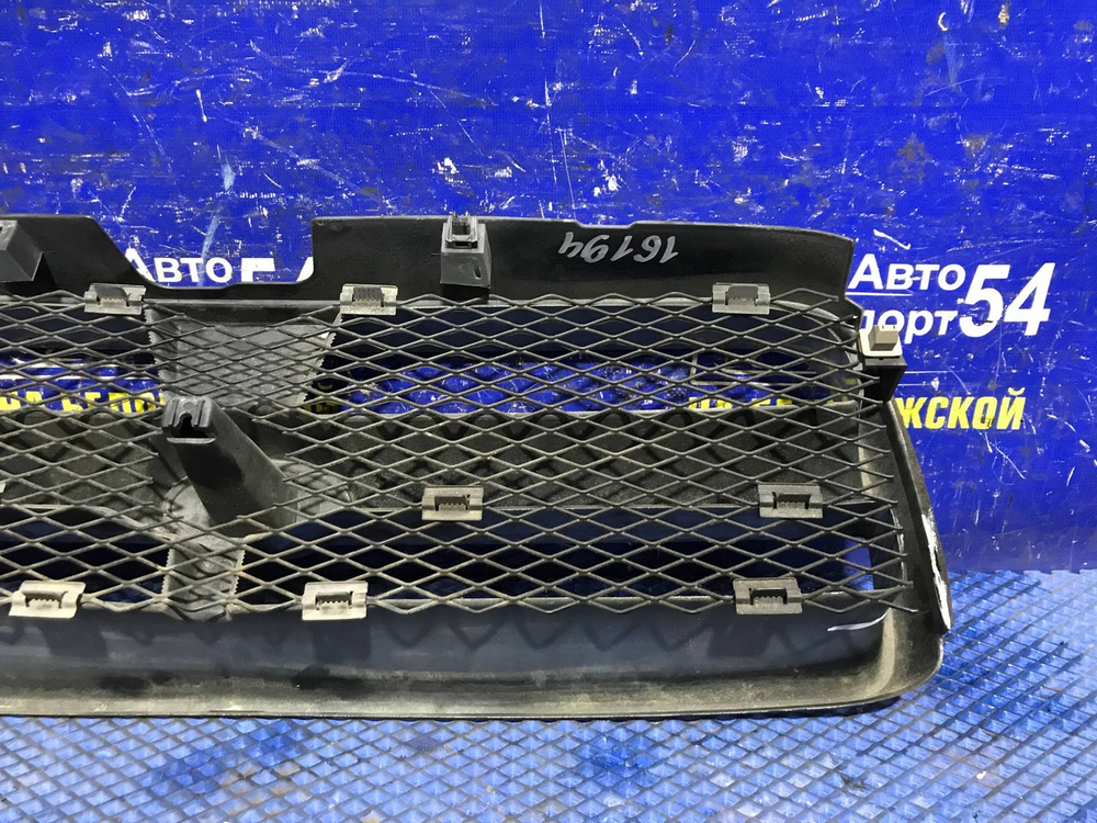 Решетка радиатора SUBARU FORESTER 2002-2004