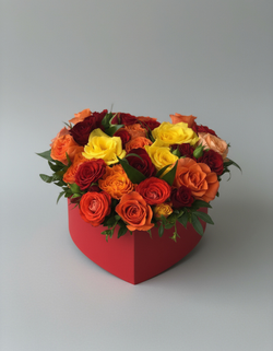 Цветы в коробке сердце Чувственность