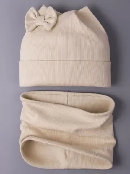 Шапка для девочки с ушками осенняя и снуд