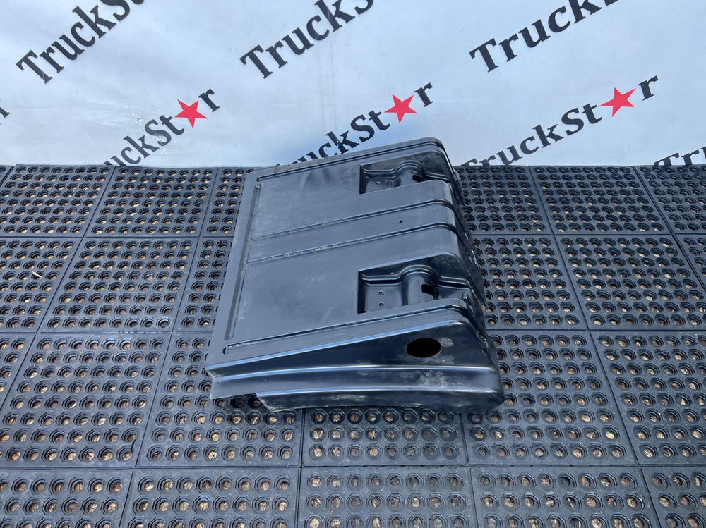 Крыло заднее передняя часть 2023г