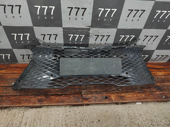 Решетка переднего бампера Geely Coolray 23-нв Б/У Оригинал 6010207100