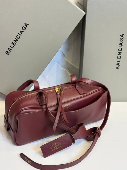 Сумка Balenciaga Carrie