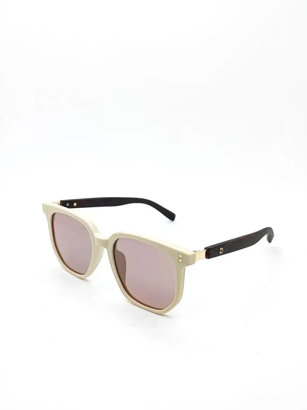 Очки солнцезащитные