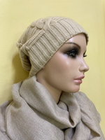 Шапка женская.