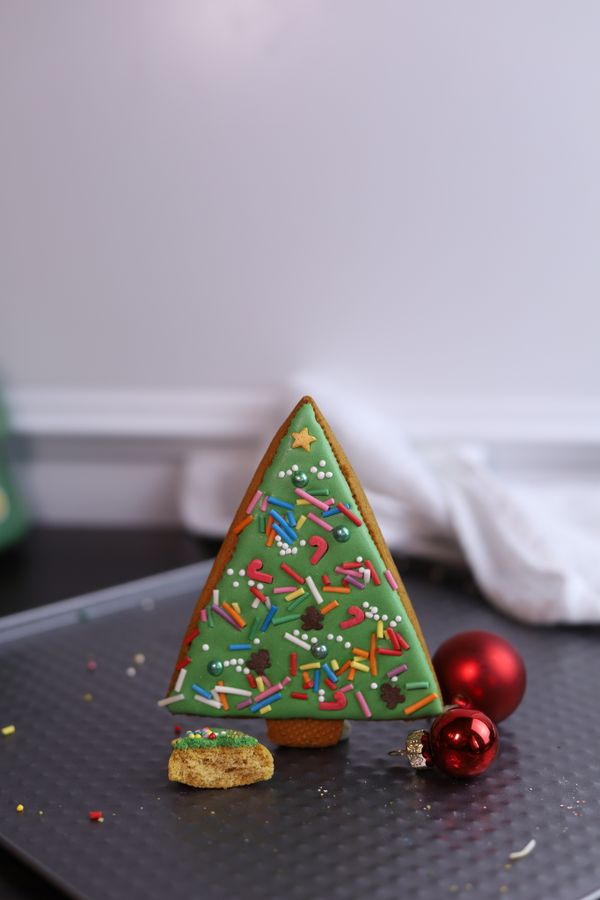 Пряник елка треугольная