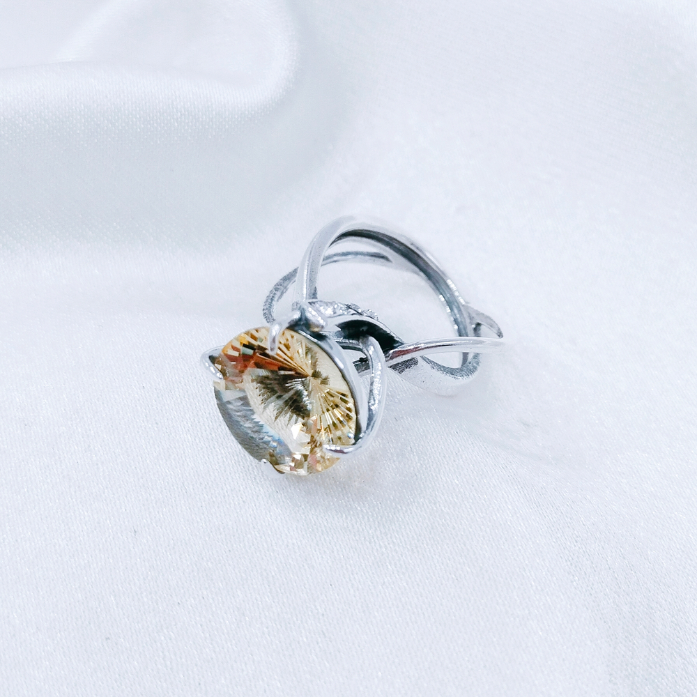 "Бонито" кольцо в серебряном покрытии из коллекции "Метаморфозы" от Jenavi