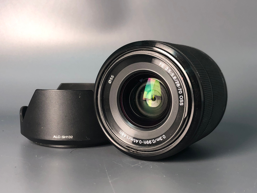 Sony 28-70 mm 3.5-5.6 OSS Sony E