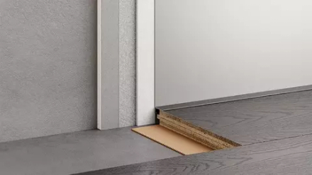 Микроплинтус с пружинами Коньяк