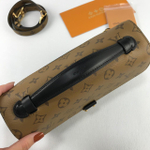 Louis Vuitton Pochette Metis
