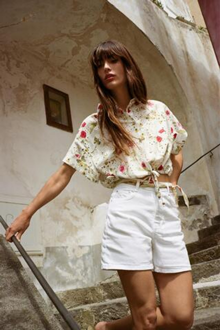 ZARA РУБАШКА ИЗ ТКАНИ С ПРИНТОМ С АЖУРНОЙ ВЫШИВКОЙ, ЭКРЮ/КРАСНЫЙ