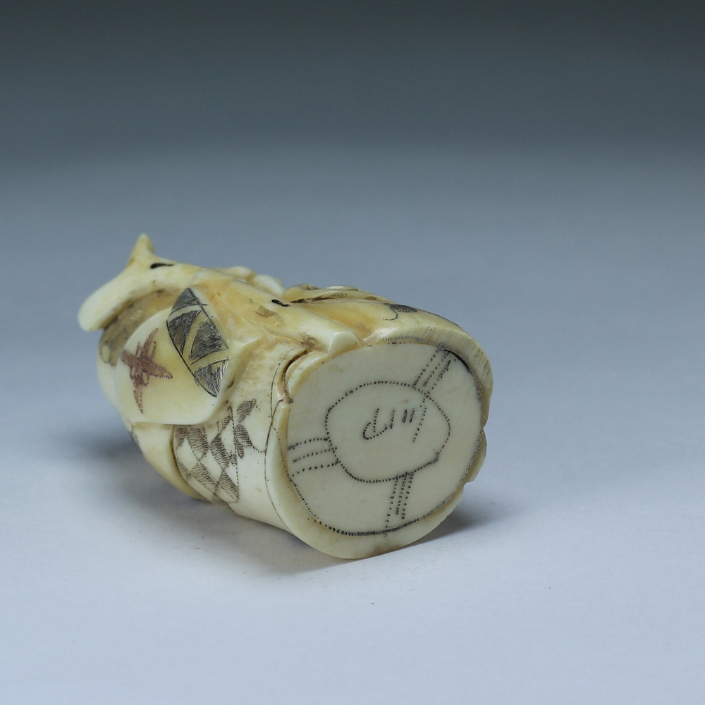 Нэцкэ Фукурокудзю с мешком и посохом