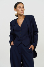 Жакет двубортный без воротника