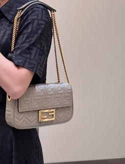 Fendi Baguette Chain Bag 24 cm