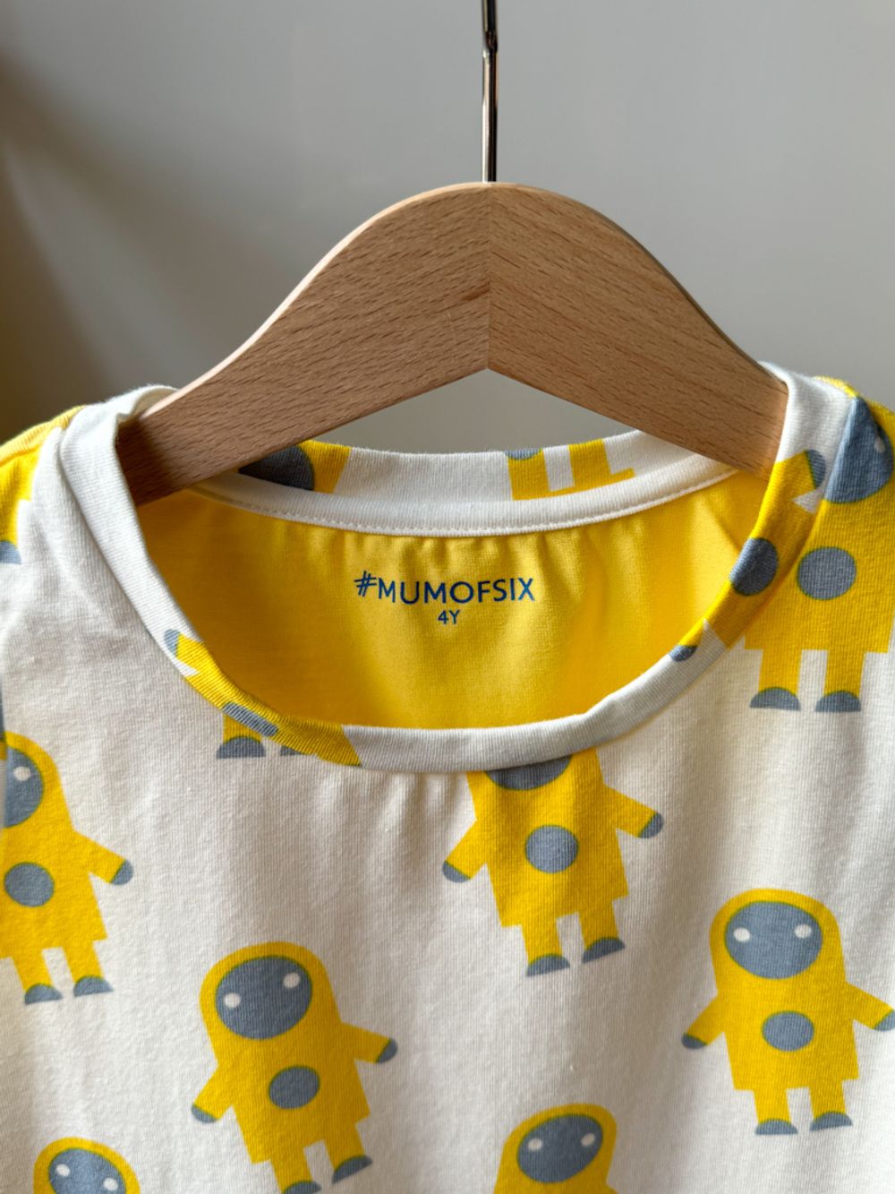 Хлопковая футболка Mumofsix, 104