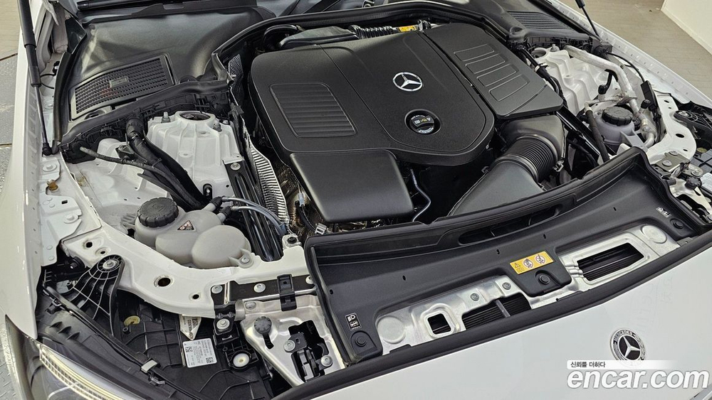 Mercedes-Benz C-Class W206 C300 AMG Line (04.2022)