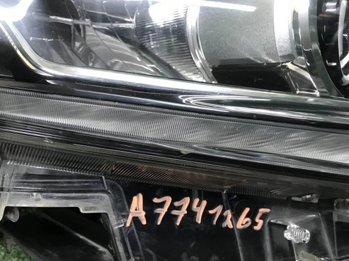 Фара правая Toyota LC Prado 150 (2017-н.в.) LED