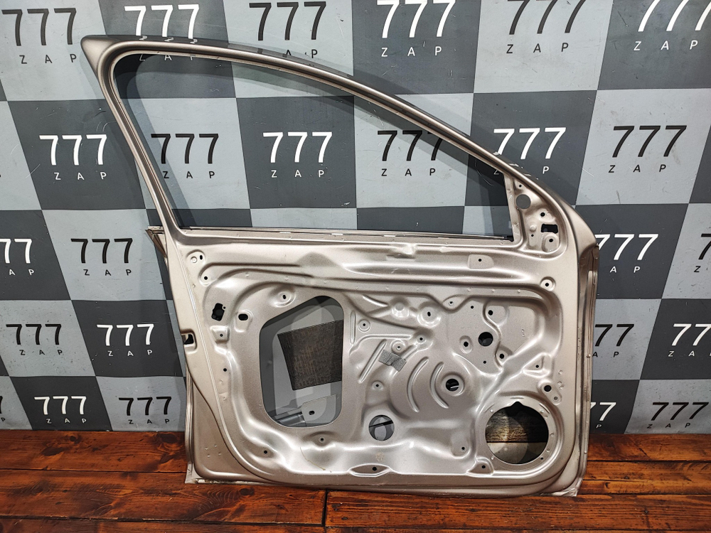 Дверь передняя левая Polo 6, Rapid 1-2 Б/У Оригинал 60U831311