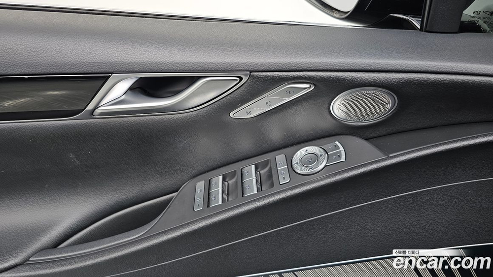 Genesis G80 (RG3) Бензин 2.5 Turbo 2WD (04.2021)