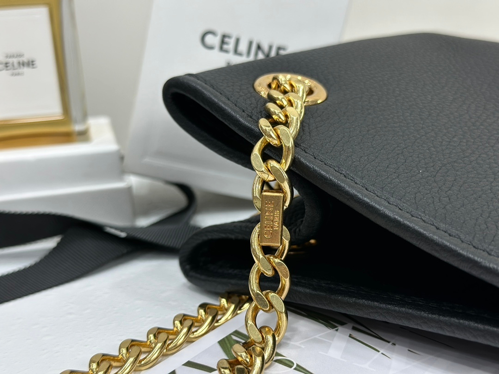 Celine Newspaper 31 cm