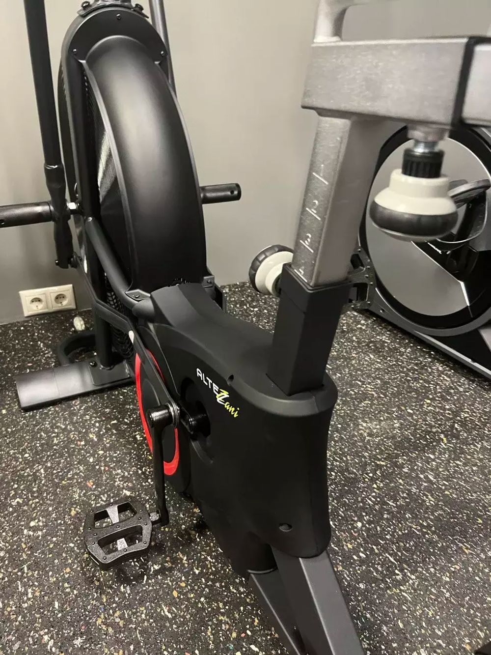 Аэробайк Altezani UG-AB002