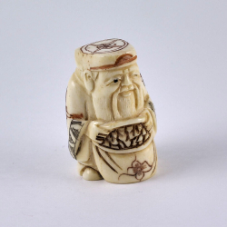 Нэцкэ Дзюродзин с мешком риса