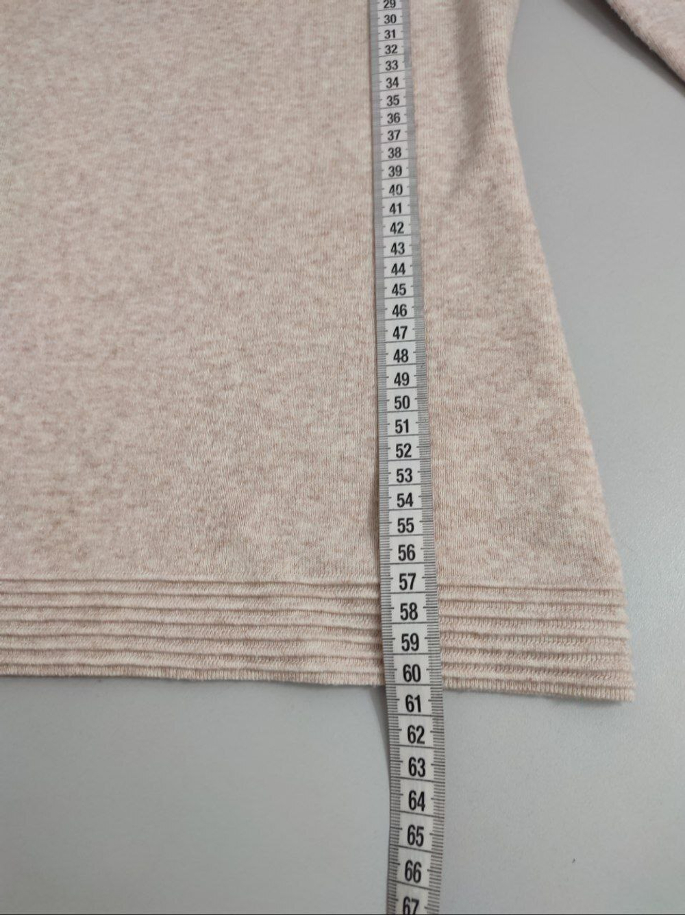 Джемпер светлый 44 размер