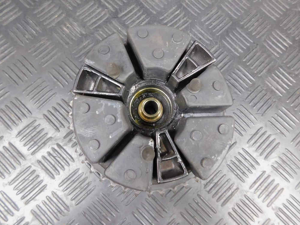 Ступица заднего колеса Yamaha TDM850 RN03J 2001 (с демпферами)