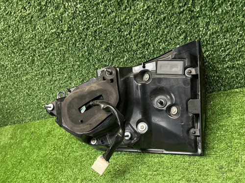 Фонарь левый внутренний Lexus RX 4 (2019-2022)