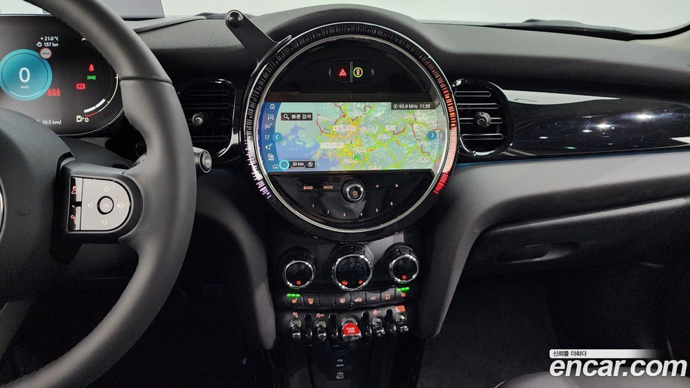Mini Cooper 5 даерей Classic Plus (03.2024)