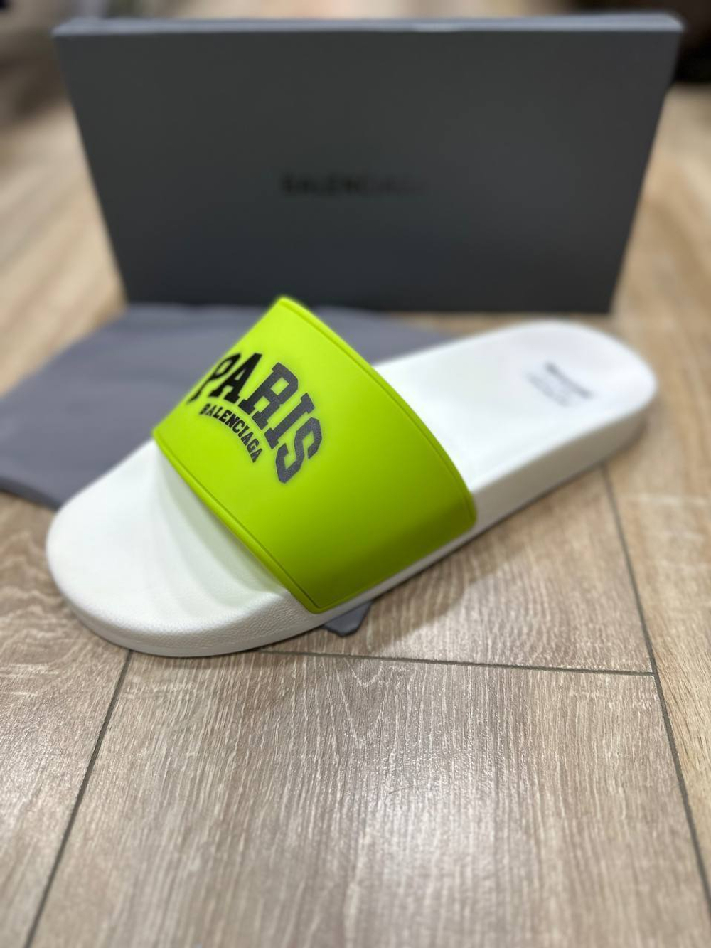 Шлёпанцы Balenciaga, арт. 703967