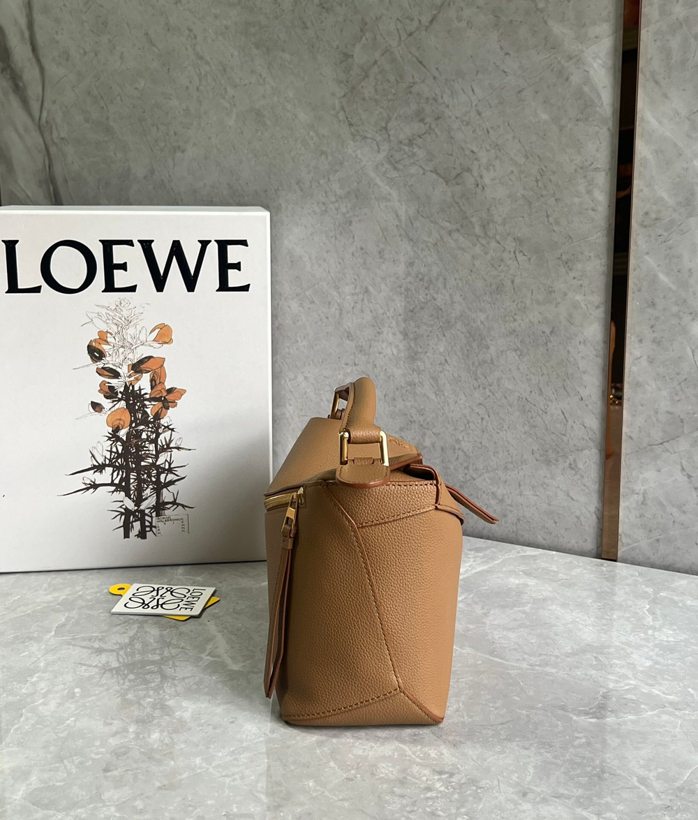 Loewe Small Puzzle 24 cm