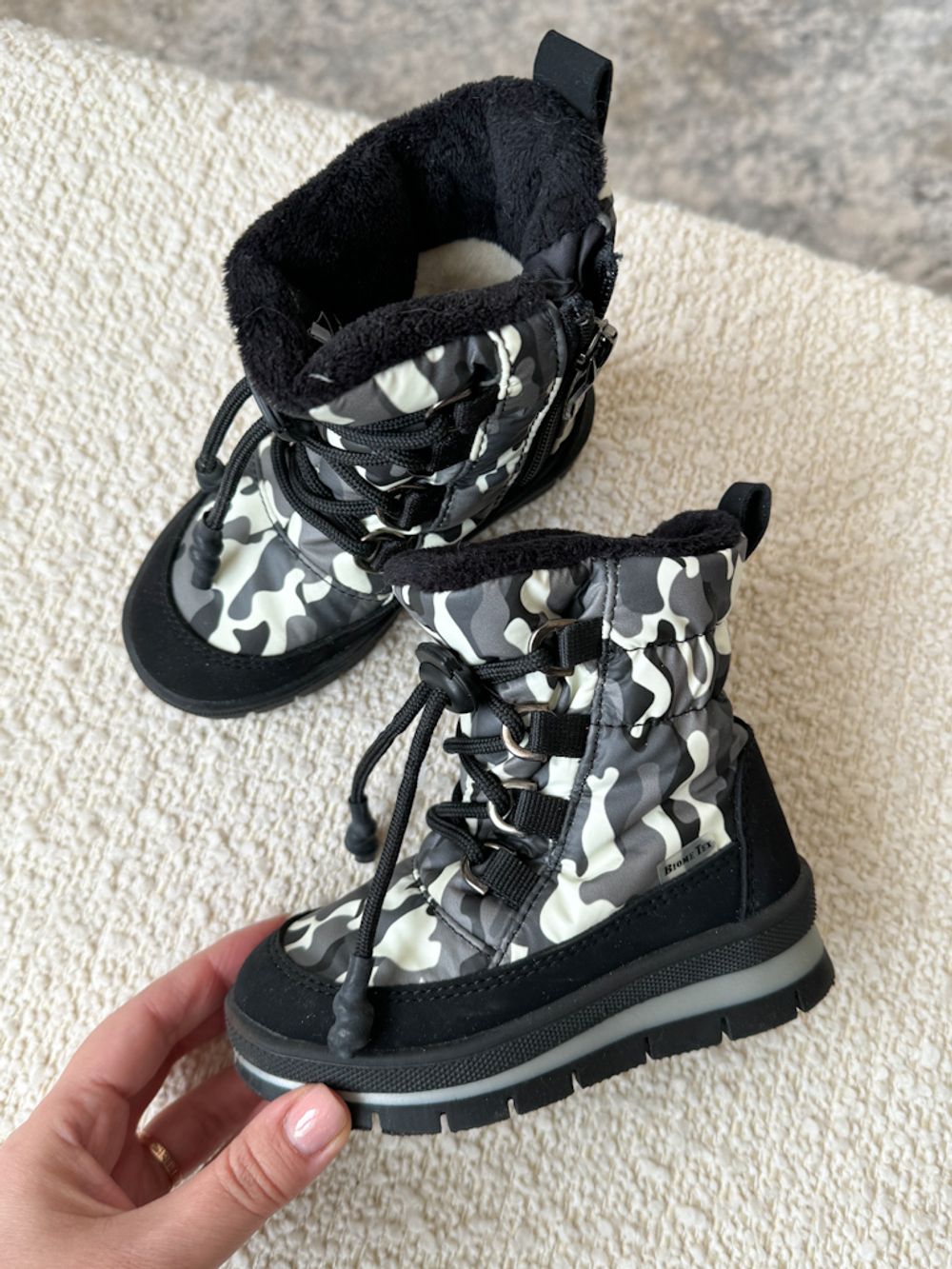 Новые ботинки Jog Dog, 22,5